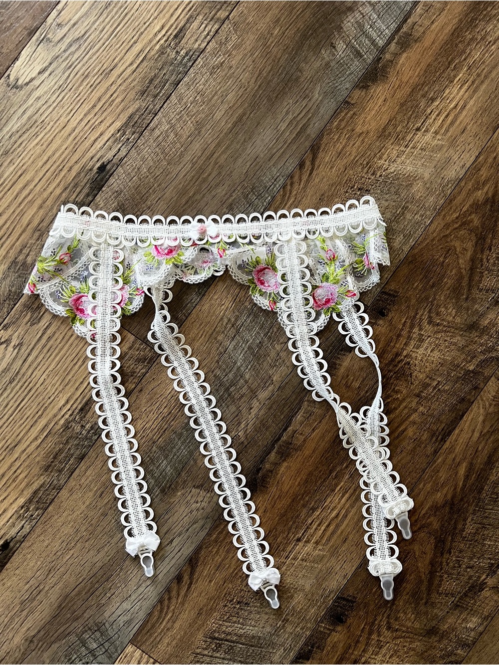 For love and lemons trellis rose garter belt medium - Picture 10 of 16